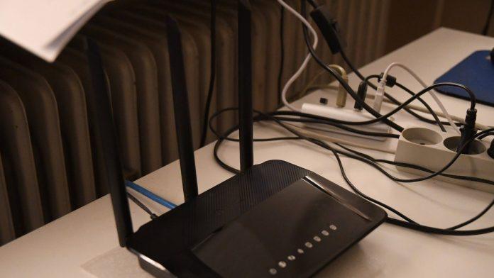 upozorenje-strucnjaka-za-sve-korisnike-wi-fi-mreze:-zasto-bi-ruter-trebalo-iskljuciti-iz-struje-najmanje-jednom-mesecno