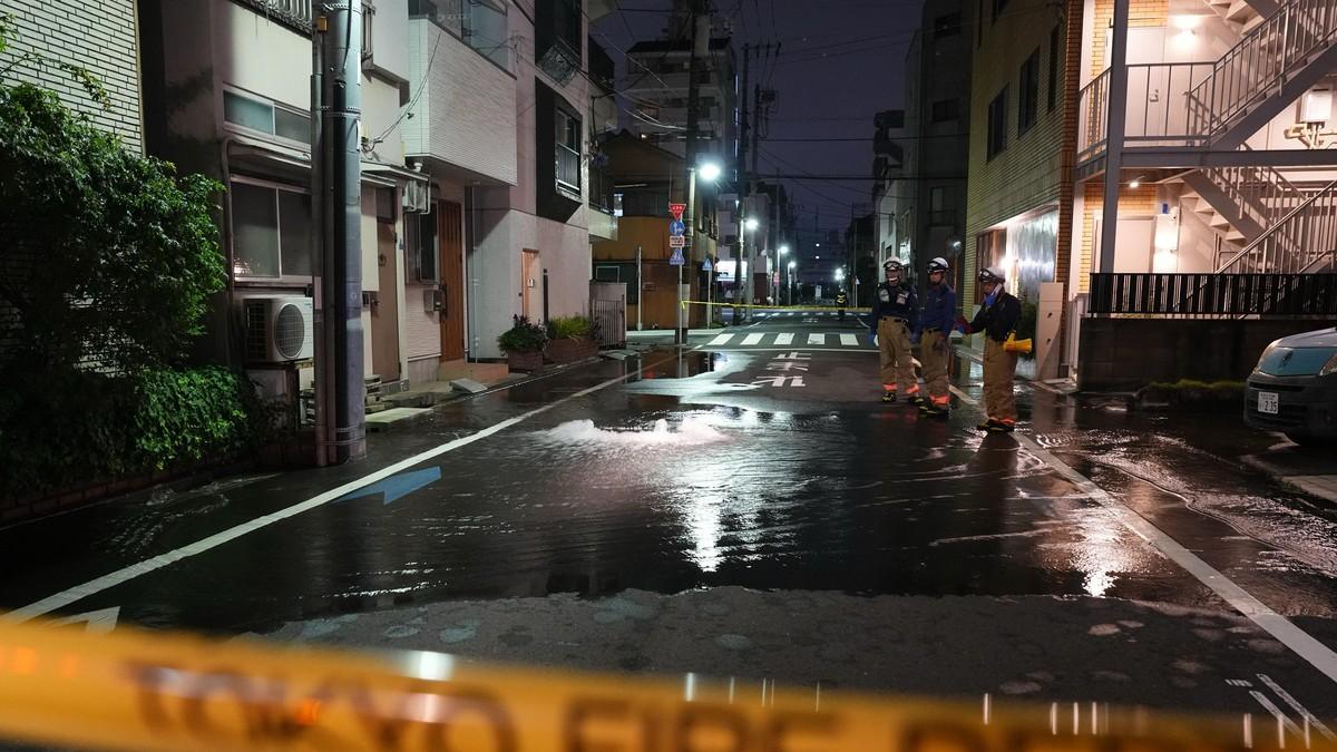 snazan-zemljotres-pogodio-japan-treslo-se-tlo-jacine-5,6-stepeni-po-rihteru snazan-zemljotres-pogodio-japan-treslo-se-tlo-jacine-5,6-stepeni-po-rihteru