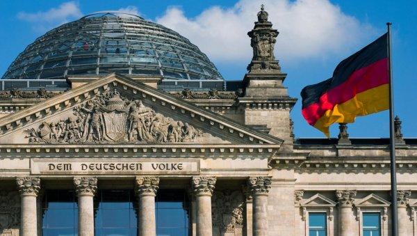 nemci-izgubili-strpljenje:-sve-vise-gradana-podrzava-afd-i-trazi-promene nemci-izgubili-strpljenje:-sve-vise-gradana-podrzava-afd-i-trazi-promene