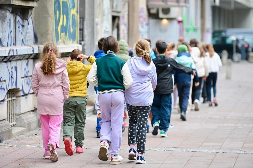 beograd-uvodi-“pametni-stit”-za-dake!-kamere-prepoznaju-oruzje-i-sumnjivo-ponasanje-u-skoli,-patrole-svakodnevno-na-terenu beograd-uvodi-“pametni-stit”-za-dake!-kamere-prepoznaju-oruzje-i-sumnjivo-ponasanje-u-skoli,-patrole-svakodnevno-na-terenu