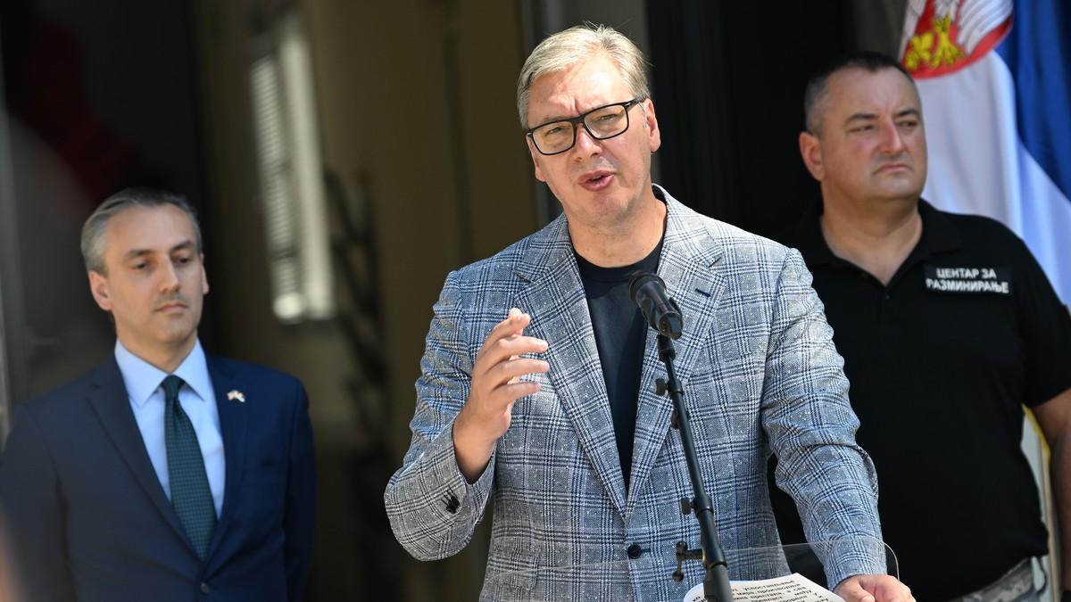 “oni-su-velika,-jaka-sila”-vucic-o-izjavi-hrvatskog-ministra:-oni-su-meni-najbolji-kada-pricaju-o-nasem-kukavicluku-i-sopstvenoj-hrabrosti-(video) “oni-su-velika,-jaka-sila”-vucic-o-izjavi-hrvatskog-ministra:-oni-su-meni-najbolji-kada-pricaju-o-nasem-kukavicluku-i-sopstvenoj-hrabrosti-(video)