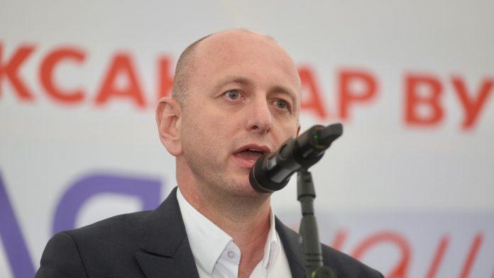 “dabogda-vas-ranko-sve-poveo-na-tompsonov-koncert”-knezevic-kritikovao-odlazak-krivokapica-na-konferenciju-hrvatskih-diplomata-u-zagrebu:-“naravno,-i-za-ovo-je-srbija-kriva”