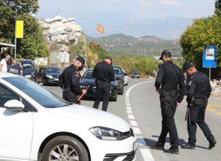 POLICIJA NA KORAK BLIŽE NAJTRAŽENIJEM BEGUNCU?! Dramatična akcija uzdrmala kavački klan: Gile “pao” sa bratom, steže se obruč oko PAKLENOG DVOJCA za koji se nudi nagrada od MILION EVRA policija-na-korak-blize-najtrazenijem-beguncu?!-dramaticna-akcija-uzdrmala-kavacki-klan:-gile-“pao”-sa-bratom,-steze-se-obruc-oko-paklenog-dvojca-za-koji-se-nudi-nagrada-od-milion-evra