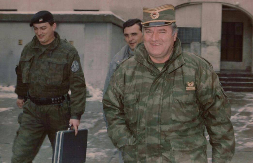 ratko-mladic-ce-biti-sahranjen-uz-najvise-drzavne-i-vojne-pocasti:-beograd-ceka-generala,-pred-porodicom-je-vazna-odluka-–-srbija-trazi-odgovore-od-haga ratko-mladic-ce-biti-sahranjen-uz-najvise-drzavne-i-vojne-pocasti:-beograd-ceka-generala,-pred-porodicom-je-vazna-odluka-–-srbija-trazi-odgovore-od-haga