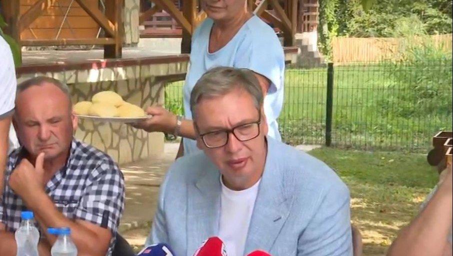 vucic-o-spajicevoj-izjavi-o-hibridnom-mesanju:-mislim-da-nije-govorio-o-srbiji,-vec-o-hrvatskoj,-ali-ne-znam-koja-je-druga-zemlja vucic-o-spajicevoj-izjavi-o-hibridnom-mesanju:-mislim-da-nije-govorio-o-srbiji,-vec-o-hrvatskoj,-ali-ne-znam-koja-je-druga-zemlja