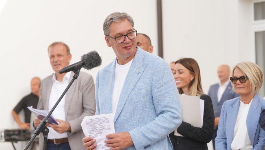 vucic-o-pretnjama-blokadera:-ovo-je-moja-zemlja,-sunce-slobode-meni-sija-u-mojoj-zemlji-i-nikada-me-niko-nece-ograniciti vucic-o-pretnjama-blokadera:-ovo-je-moja-zemlja,-sunce-slobode-meni-sija-u-mojoj-zemlji-i-nikada-me-niko-nece-ograniciti