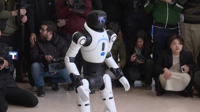 “posao-za-nase-ljude”:-vucic-danas-na-otvaranju-prve-fabrike-humanoidnih-robota-u-srbiji-kompanije-”minth”