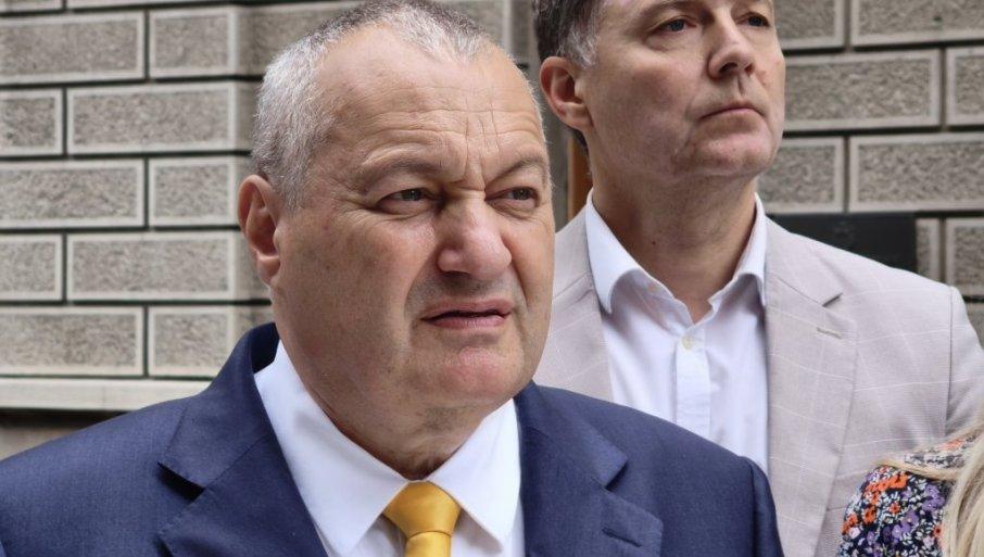 stravicno-sta-blokaderi-zele-srbiji:-sve-su-izgubili,-sada-ponovo-potpiruju-sukobe! stravicno-sta-blokaderi-zele-srbiji:-sve-su-izgubili,-sada-ponovo-potpiruju-sukobe!