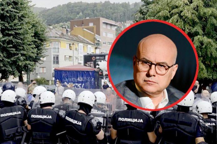 hladnim-oruzjem-na-policiju,-nedozvoljenim-sredstvima-na-gradane!-vucevic-o-blokaderskom-nasilju-u-uzicu-–-kao-sto-nismo-ustuknuli-prosle-godine,-necemo-ni-ove