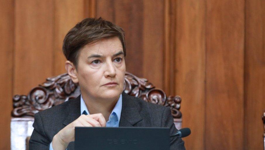 blokaderi-prizivaju-sukobe-u-uzicu:-ana-brnabic-im-ocitala-bukvicu-za-pamcenje blokaderi-prizivaju-sukobe-u-uzicu:-ana-brnabic-im-ocitala-bukvicu-za-pamcenje