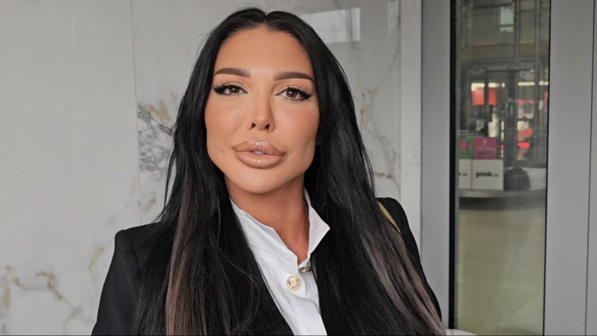 maja-marinkovic-vise-ne-izgleda-ovako!-starleta-napravila-novu-promenu-na-glavi-i-odmah-se-pohvalila-rezultatom:-komentari-samo-pljuste maja-marinkovic-vise-ne-izgleda-ovako!-starleta-napravila-novu-promenu-na-glavi-i-odmah-se-pohvalila-rezultatom:-komentari-samo-pljuste