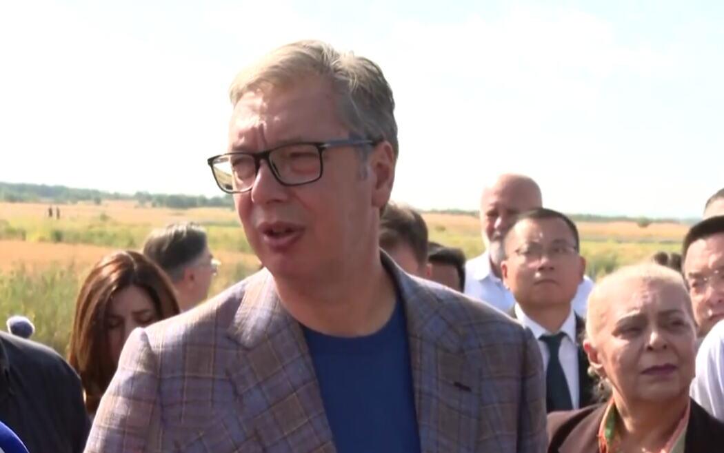 “dice-se-time-sto-su-bili-gori-od-hitlera!”-vucic-o-scenama-iz-vukovara:-pevaju-da-ce-nas-stici-njihova-ruka-u-srbiji,-a-mi-valjda-treba-da-budemo-nasmejani? “dice-se-time-sto-su-bili-gori-od-hitlera!”-vucic-o-scenama-iz-vukovara:-pevaju-da-ce-nas-stici-njihova-ruka-u-srbiji,-a-mi-valjda-treba-da-budemo-nasmejani?