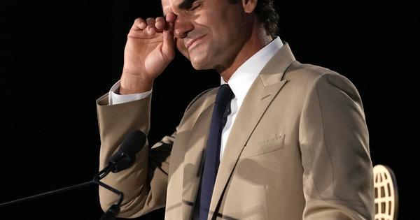 emocije-kakve-tenis-ne-pamti:-rodzer-federer-zaplakao-i-u-suzama-usao-u-kucu-slavnih,-pomenuo-suprugu-mirku-i-novaka! emocije-kakve-tenis-ne-pamti:-rodzer-federer-zaplakao-i-u-suzama-usao-u-kucu-slavnih,-pomenuo-suprugu-mirku-i-novaka!