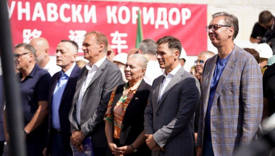 ministar-mali-sopstio-neverovatan-podatak:-srbija-je-danas-prva-u-evropi-po-rastu-mreze-auto-puteva-po-broju-stanovnika!-(foto) ministar-mali-sopstio-neverovatan-podatak:-srbija-je-danas-prva-u-evropi-po-rastu-mreze-auto-puteva-po-broju-stanovnika!-(foto)