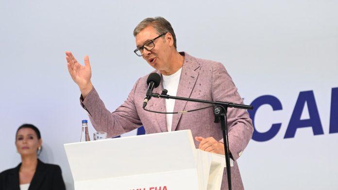 vucic:-dosao-sam-u-uzice,-doci-cu-i-u-novi-sad,-u-svakom-gradu-cemo-ih-pobediti
