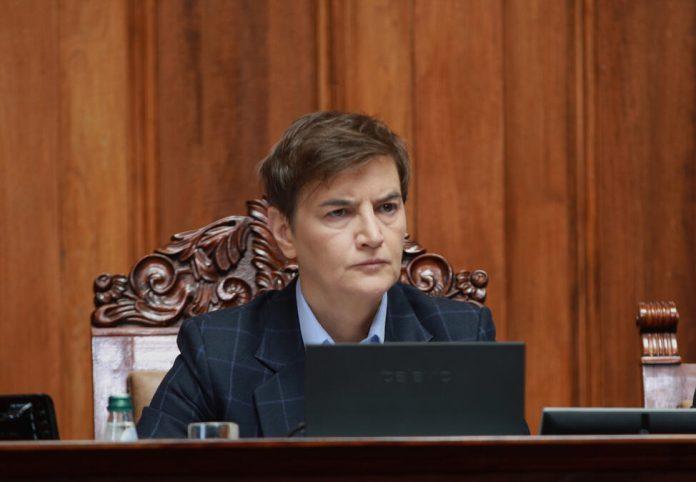 “anem-da-se-upise-u-registar-politickih-stranaka”-brnabic:-davno-su-se-ispisali-iz-udruzenja-koja-stite-i-zastupaju-novinare-i-medije!
