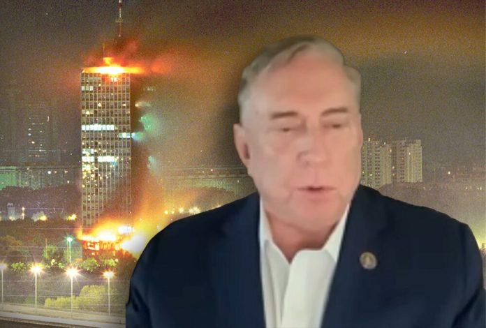 americki-pukovnik-o-nato-agresiji-1999.-na-srbiju:-klark-mi-je-kratko-rekao-–-bombardovacemo-ih!-nisu-ih-zanimali-bilo-kakvi-dokazi!-(video)