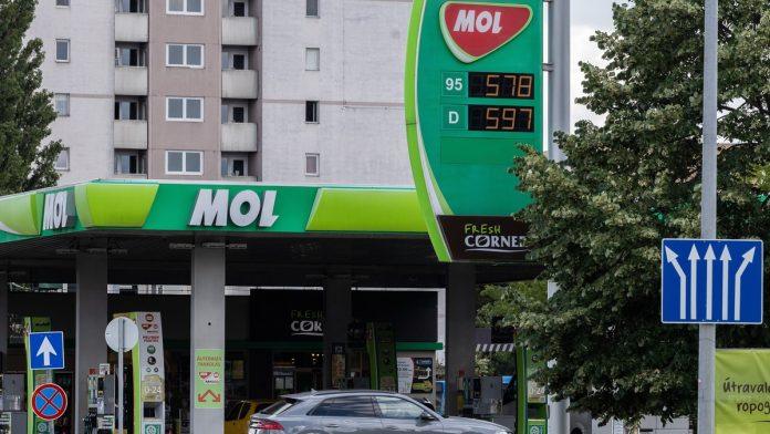 mol-povukao-veliki-potez:-vraceno-mu-43-miliona-akcija,-evo-sta-je-razlog