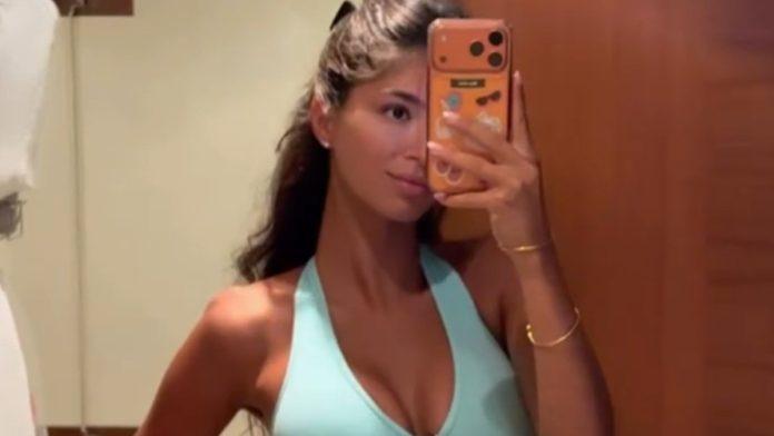 “sad-se-krecem-u-krugu-ljudi-koji-rade-i-stvaraju”-harisova-cerka-celo-leto-provodi-na-jahti-ocuha-od-10-miliona-evra:-skinula-se-u-preuzak-kupaci-i-pokazuje-gde-su-se-usidrili-(foto)