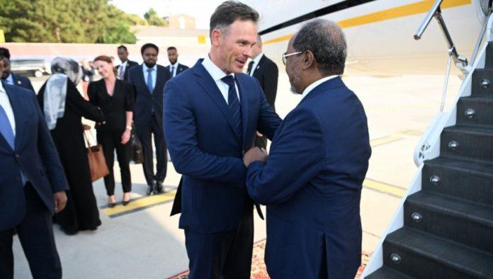 beograd-jos-jednom-mesto-susreta-i-dijaloga:-mali-docekao-predsednike-somalije-i-gane-(foto)