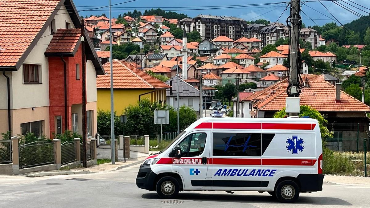 majka-i-cerka-preminule-tokom-odmora-u-crnoj-gori-tragedija-na-letovanju:-umrle-u-razmaku-od-sat-vremena majka-i-cerka-preminule-tokom-odmora-u-crnoj-gori-tragedija-na-letovanju:-umrle-u-razmaku-od-sat-vremena