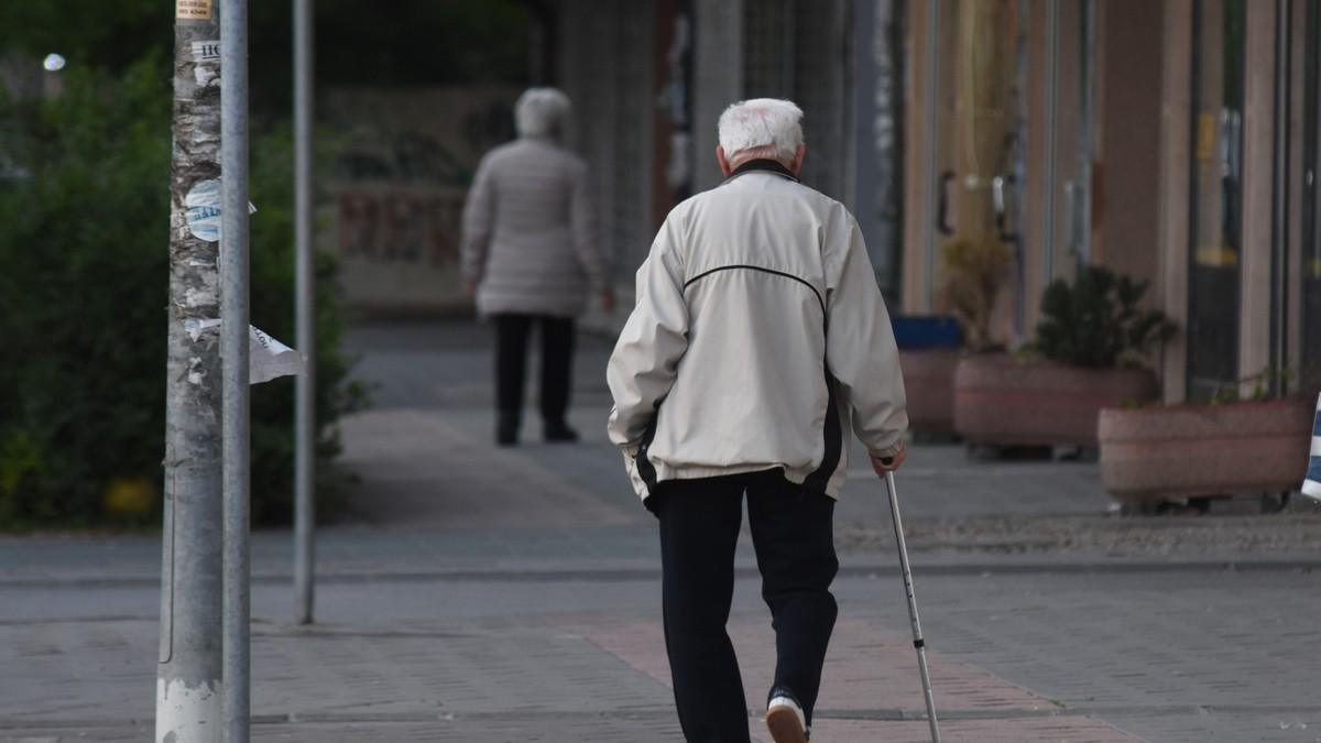 danas-pocinje-isplata-penzija-za-avgust!-ovi-penzioneri-prvi-dobijaju-novac:-detaljan-kalendar-(foto) danas-pocinje-isplata-penzija-za-avgust!-ovi-penzioneri-prvi-dobijaju-novac:-detaljan-kalendar-(foto)