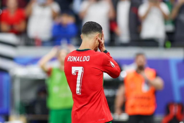 kristijano-ronaldo-imao-operaciju-srca:-majka-slavnog-fudbalera-otkrila-sve-njegove-probleme-iz-mladosti! kristijano-ronaldo-imao-operaciju-srca:-majka-slavnog-fudbalera-otkrila-sve-njegove-probleme-iz-mladosti!
