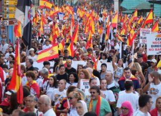 GRAĐANI MASOVNO IZAŠLI NA ULICE: Protest protiv vlade zbog situacije u Seuti (FOTO/VIDEO) gradani-masovno-izasli-na-ulice:-protest-protiv-vlade-zbog-situacije-u-seuti-(foto/video)