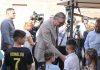 VUČIĆ POSETIO PORODICU KAVAI SA 11 DECE: Divna porodica! Lepo je videti kako stariji paze na mlađe, pomažu majci i koliko u ovoj kući ima sloge i ljubavi (FOTO) vucic-posetio-porodicu-kavai-sa-11-dece:-divna-porodica!-lepo-je-videti-kako-stariji-paze-na-mlade,-pomazu-majci-i-koliko-u-ovoj-kuci-ima-sloge-i-ljubavi-(foto)