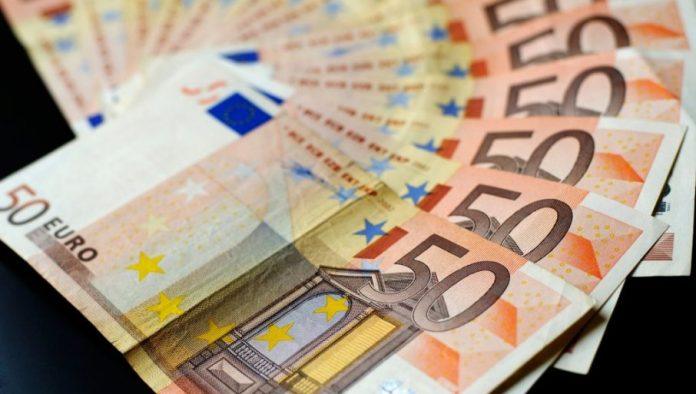 novac-vremenom-gubi-vrednost:-zasto-ne-treba-drzati-sav-novac-u-jednoj-banci?