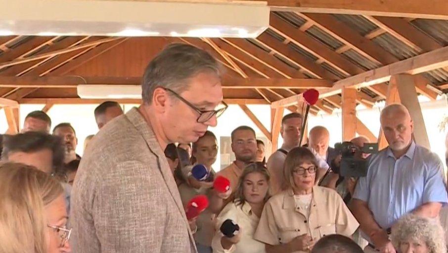 “da-stvorimo-uslove-da-ljudi-ostanu”-vucic-u-novom-knezevcu-o-novim-investicijama,-putevima-i-bolnicama:-da-probamo-da-dovedemo-jedan-pogon “da-stvorimo-uslove-da-ljudi-ostanu”-vucic-u-novom-knezevcu-o-novim-investicijama,-putevima-i-bolnicama:-da-probamo-da-dovedemo-jedan-pogon