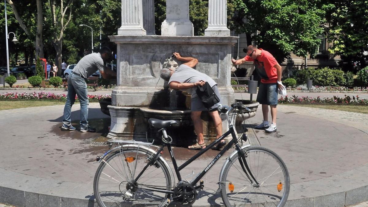 spremite-se-za-dupli-udar!-detaljna-vremenska-prognoza-za-vikend:-rhmz-objavio-i-kada-tacno-krecu-pljuskovi,-grmljavina-i-zahladenje! spremite-se-za-dupli-udar!-detaljna-vremenska-prognoza-za-vikend:-rhmz-objavio-i-kada-tacno-krecu-pljuskovi,-grmljavina-i-zahladenje!