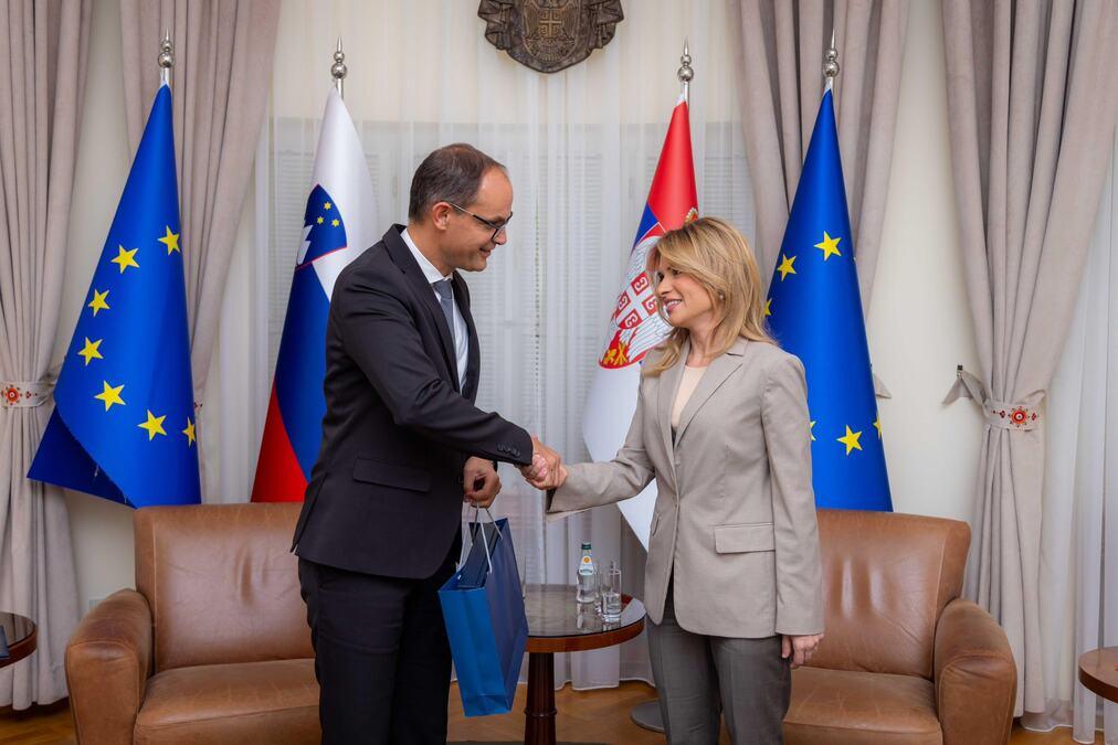 srbija-i-slovenija-imaju-dobre-temelje-za-jos-snazniju-saradnju:-ministarka-stamenkovski-se-sastala-sa-potpredsednikom-vlade-slovenije-dr-anzeom-logarom srbija-i-slovenija-imaju-dobre-temelje-za-jos-snazniju-saradnju:-ministarka-stamenkovski-se-sastala-sa-potpredsednikom-vlade-slovenije-dr-anzeom-logarom