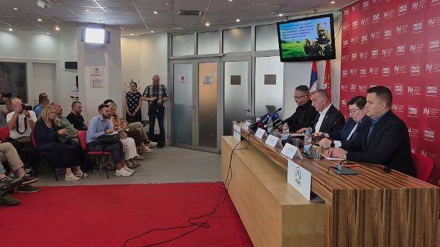 Дарко-Младић:-Комеморација-генералу-сутра-у-Дому-Војске,-сахрана-у-понедељак-на-Топчидеру Дарко-Младић:-Комеморација-генералу-сутра-у-Дому-Војске,-сахрана-у-понедељак-на-Топчидеру