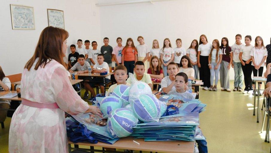 expo-2027-poklonima-obradovao-osnovce-u-srpskim-skolama-na-kosovu-i-metohiji expo-2027-poklonima-obradovao-osnovce-u-srpskim-skolama-na-kosovu-i-metohiji