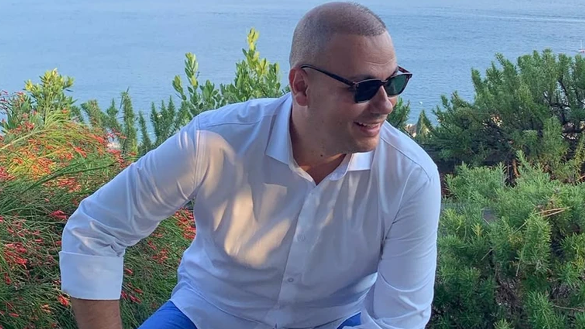 “ljudi-su-me-saletali-na-ulici,-a-nisam-imao-dinar-u-dzepu”-pevac-bio-na-rubu-siromastva:-“zagrevao-sam-bajat-hleb-jer-nemam-za-dorucak” “ljudi-su-me-saletali-na-ulici,-a-nisam-imao-dinar-u-dzepu”-pevac-bio-na-rubu-siromastva:-“zagrevao-sam-bajat-hleb-jer-nemam-za-dorucak”