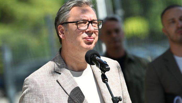 “taci-nece-biti-osuden-za-zlocine-nad-srbima”-vucic-otkrio:-“osudice-ga-za-nepostovanje-suda-ili-tako-nesto