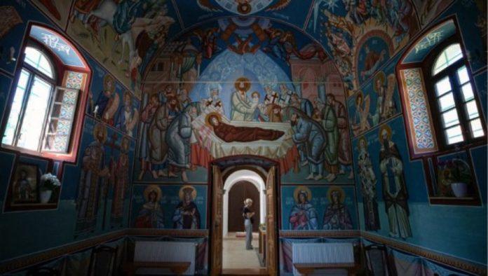 fotografije-najlepsih-srpskih-manastira-kakve-do-sada-niste-videli:-izlozba-“sa-izvora-duhovnosti”-gorana-sivackog-u-gracanici-(foto)