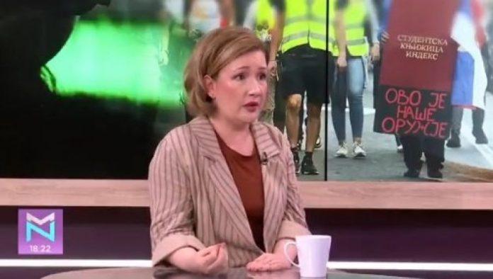 detektor-lazi:-blokaderska-propagandistkinja-zakmecala:-“mi-smo-umorni-a-vucic-je-zilavija-zver-nego-sto-smo-mislili!”