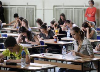 Država daje 8.100 dinara mesečno: Počele projave za učeničke stipendije – Ovo je rok drzava-daje-8.100-dinara-mesecno:-pocele-projave-za-ucenicke-stipendije-–-ovo-je-rok