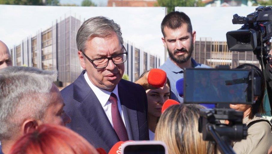 vucic:-na-sednici-glavnog-odbora-sns-ocekujem-vazne-odluke vucic:-na-sednici-glavnog-odbora-sns-ocekujem-vazne-odluke
