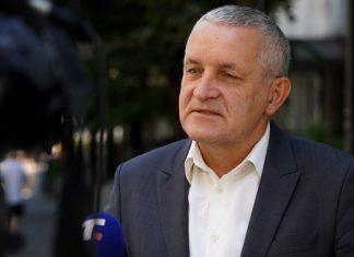 “CILjEVI TREBA DA BUDU BORBA ZA ISTINU O STRADANjU NAŠEG NARODA” Linta: Naša dužnost je da pamtimo zločin u Mirlović polju kod Drniša “ciljevi-treba-da-budu-borba-za-istinu-o-stradanju-naseg-naroda”-linta:-nasa-duznost-je-da-pamtimo-zlocin-u-mirlovic-polju-kod-drnisa