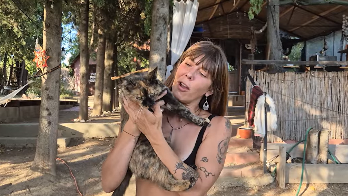 (video)-jelena-je-izgubila-dom,-ali-ono-sto-joj-je-sudbina-iskrojila-je-za-film!-sa-par-kesa-dosla-novi-sad,-put-je-vodi-na-daleki-island,-a-onda-nazad-u-srbiju (video)-jelena-je-izgubila-dom,-ali-ono-sto-joj-je-sudbina-iskrojila-je-za-film!-sa-par-kesa-dosla-novi-sad,-put-je-vodi-na-daleki-island,-a-onda-nazad-u-srbiju