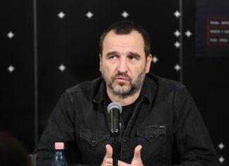 OVA PLAVUŠA JE ĆERKA NENADA JEZDIĆA! Odustala od života u inostranstvu, pa se vratila u Srbiju: Malo ko zna kako Vasilija izgleda (FOTO) ova-plavusa-je-cerka-nenada-jezdica!-odustala-od-zivota-u-inostranstvu,-pa-se-vratila-u-srbiju:-malo-ko-zna-kako-vasilija-izgleda-(foto)