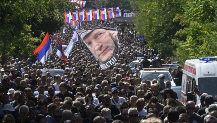 optuznica-je-pala-u-vodu!-“zivecu-dok-ima-naseg-plemena-i-naseg-naroda”