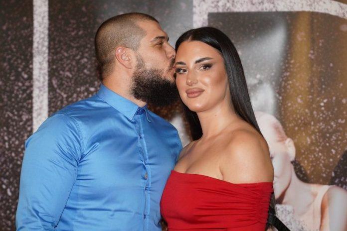 porodila-sam-se-prirodnim-putem,-ali-bebi-nije-bilo-spasa:-potresna-ispovest-jovane-i-dejana-dragojevica-ledi-krv-u-zilama!-(video)