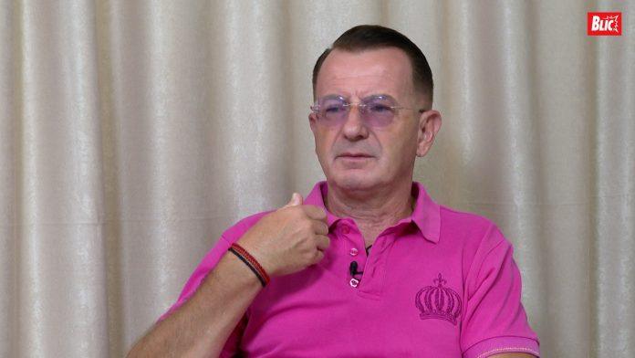 “ostali-su-duzni-sasi-pare,-a-sad-se-kriju-od-suzane”-cira-raskrinkao-lazne-prijatelje-popovica:-otkrio-sta-je-sve-njegova-udovica-rasprodala-i-gde-se-sele-deca-nakon-njegove-smrti