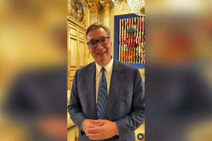 malo-ekskluzive-iz-jelisejske-palate!-vucic-objavio-snimak-iz-pariza:-beskrajno-hvala-makronu,-srecan-sam-sto-imamo-takve-prijatelje-(video)