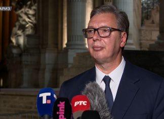 “MOJ POSLEDNJI SASTANAK SA MAKRONOM KAO PREDSEDNIK BIO JE EMOTIVAN, URSULA STIŽE SUTRA” Vučić iz Pariza: “Sigurno ću je videti” “moj-poslednji-sastanak-sa-makronom-kao-predsednik-bio-je-emotivan,-ursula-stize-sutra”-vucic-iz-pariza:-“sigurno-cu-je-videti”