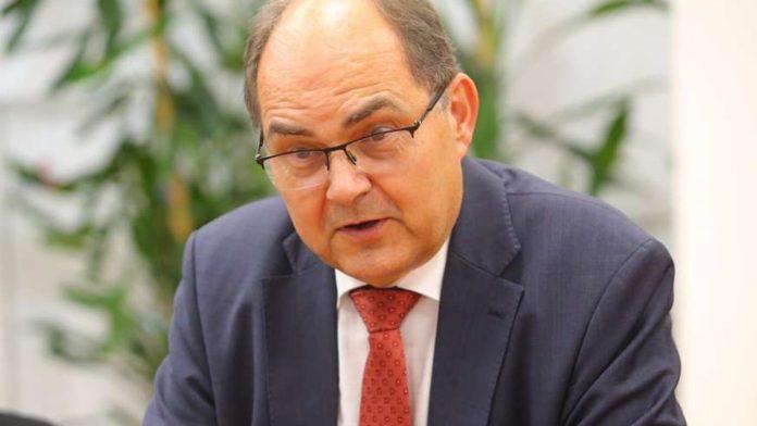 “mesanje-u-demokratski-proces”-poslanica-americke-republikanske-stranke-trazi-sankcije-za-smita-zbog-“uklanjanja”-dodika